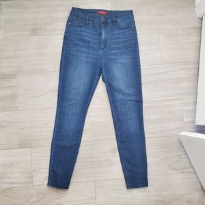 High waisted GUESS Jeans